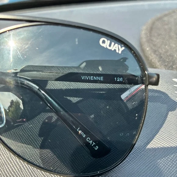 QUAY AUSTRALIA "Vivienne" Aviator Sunglasses (black/smoke)  Men’s frames only - Picture 4 of 12